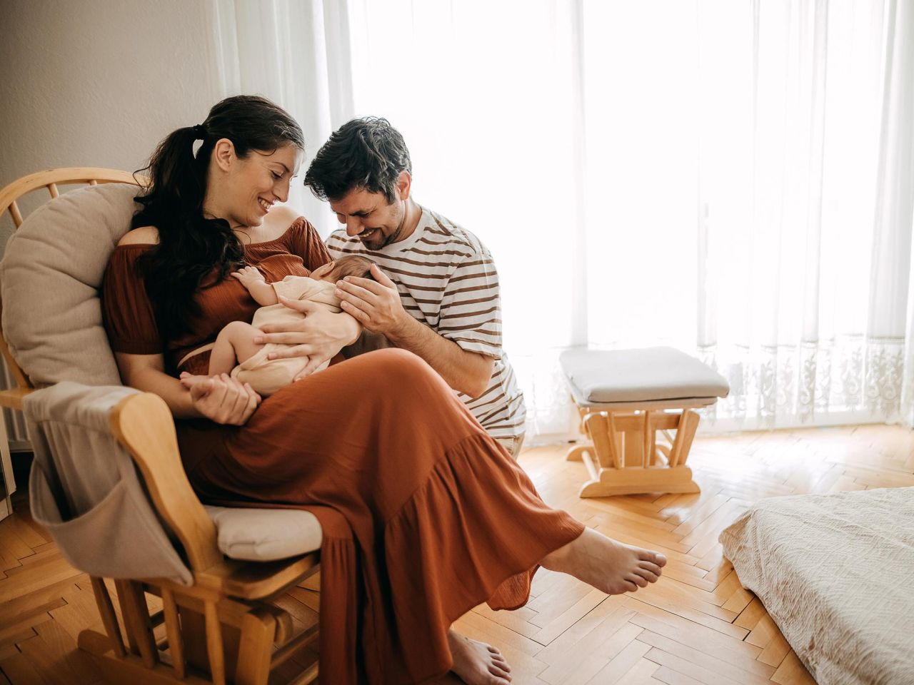 <p>Breastfeeding, and a longer duration of breastfeeding, had a positive impact on the mother’s parenting quality and, in turn, on the infant’s secure attachment to the mother, according to a new study by researchers from the Penn State Department of Human Development and Family Studies. The researchers also found that the support of a co-parent could help the infant develop a secure attachment, whether or not the mother breastfed.</p>