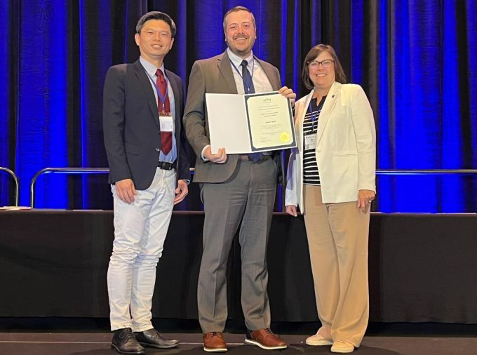 Engineering faculty recognized with young investigator award for device design