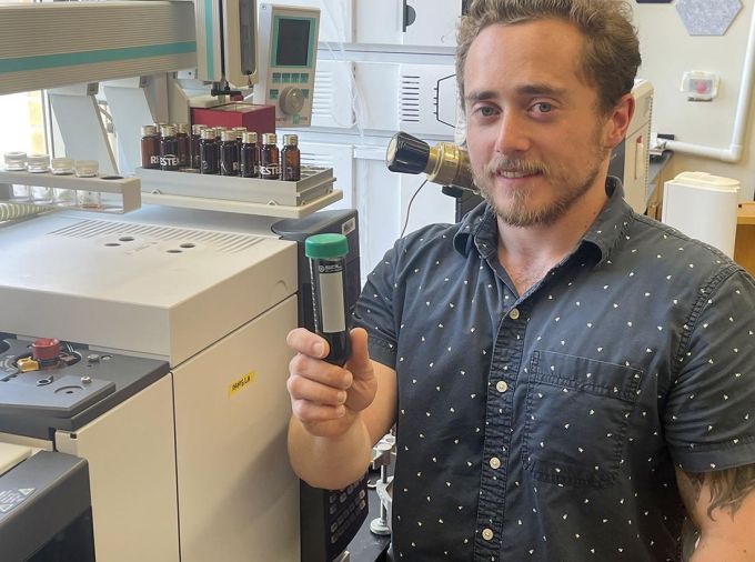 <p>Making wine is a complex endeavor — it depends on grape composition, microbes like yeast, and environmental conditions such as temperatures, rainfall amounts and soil quality where grapevines are growing. A team of researchers led by Penn State food scientists has validated a reliable and more convenient way to study wine chemistry than the traditional 5-gallon fermentation batch approach — microvinification, or fermentations of about a quarter cup. </p>